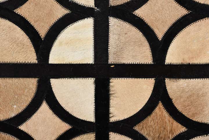 8' 1 x 10' Cowhide Leather Rug