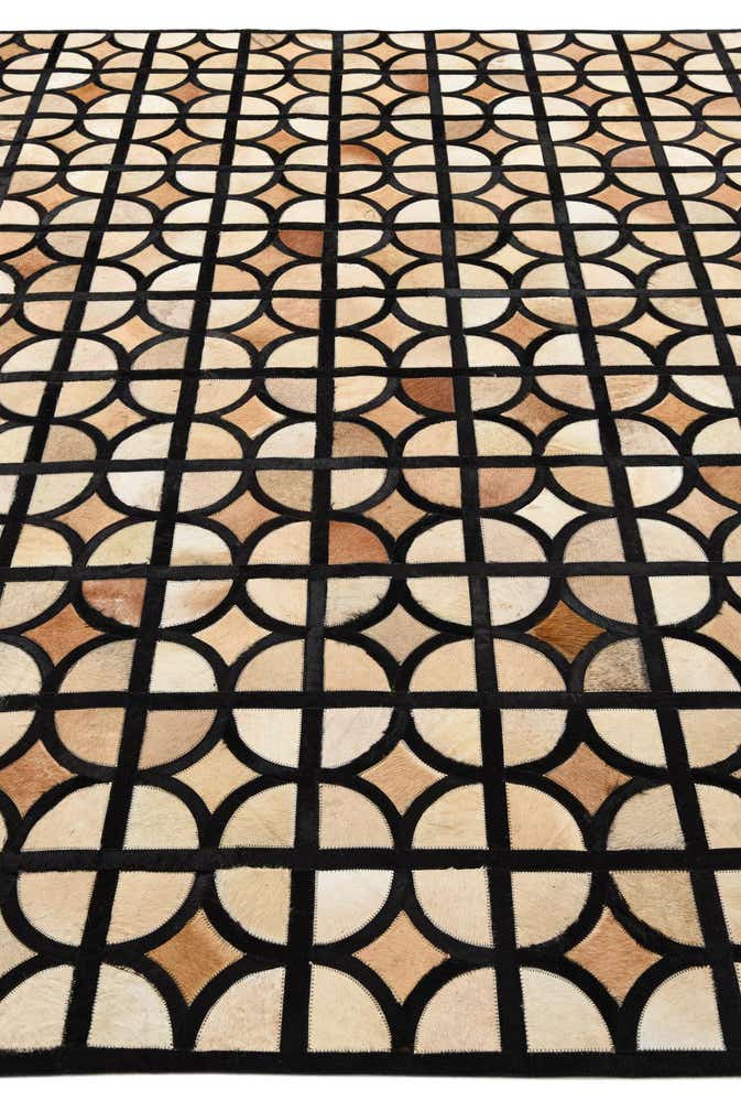 8' 2 x 10' Cowhide Leather Rug