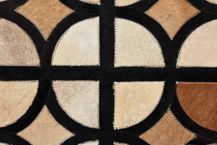 8' 2 x 10' Cowhide Leather Rug