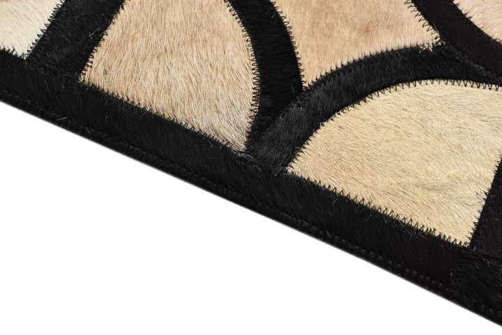 8' 1 x 10' Cowhide Leather Rug
