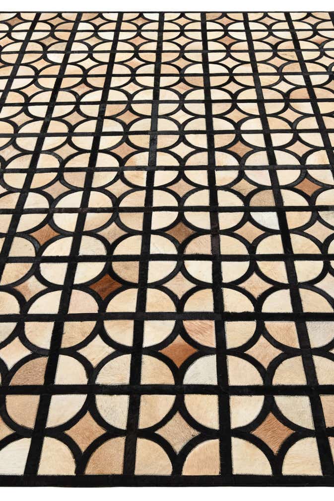 8' 1 x 10' Cowhide Leather Rug