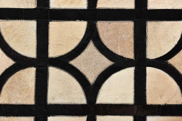 8' 1 x 10' Cowhide Leather Rug