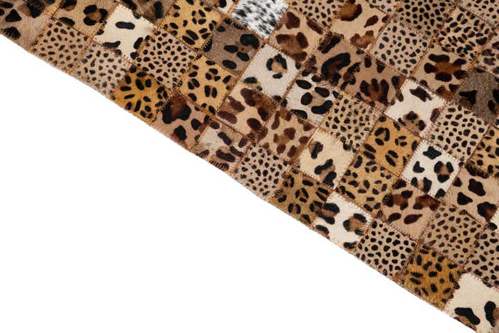 5' 1 x 8' Cowhide Leather Rug