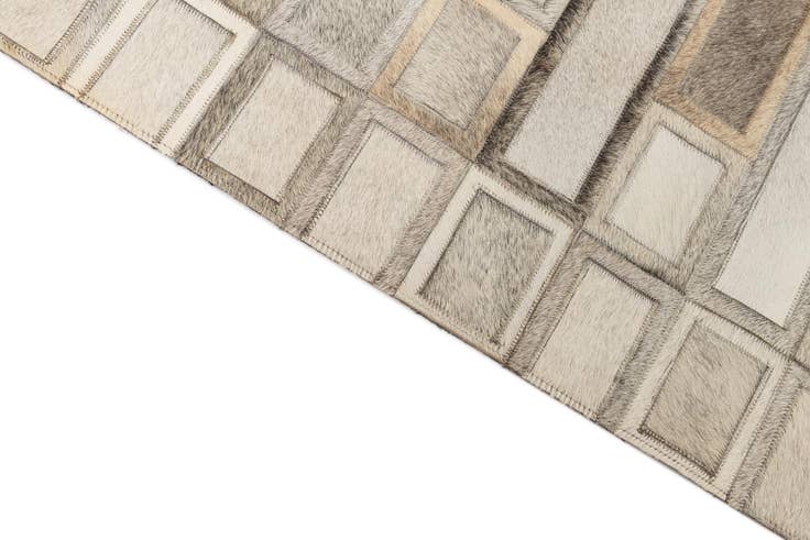 Detail image of 120cm x 185cm Cowhide Leather Alfombra