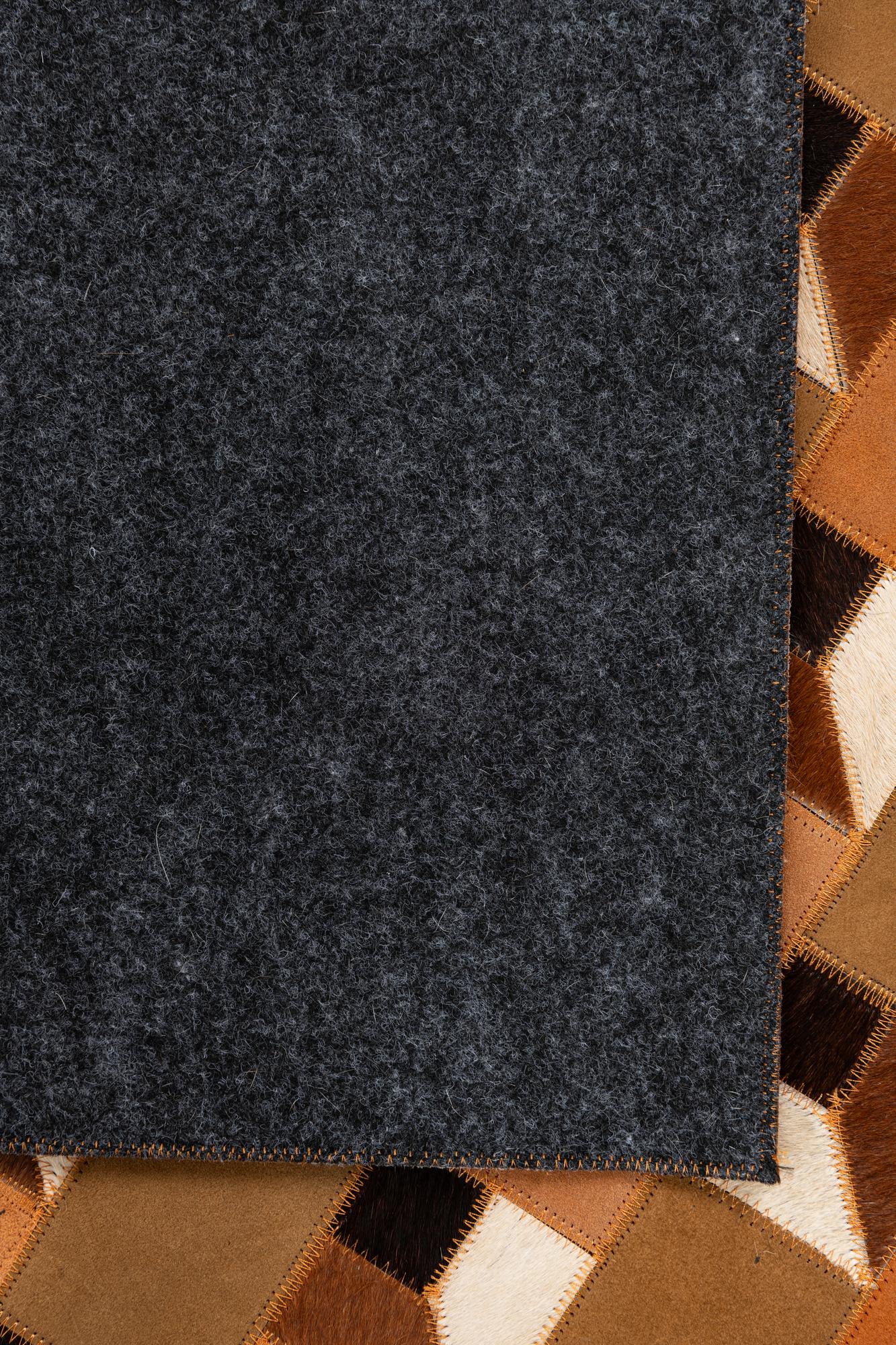 5' x 7' 10 Cowhide Leather Rug