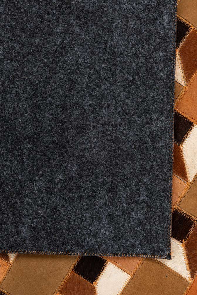 5' x 7' 10 Cowhide Leather Rug