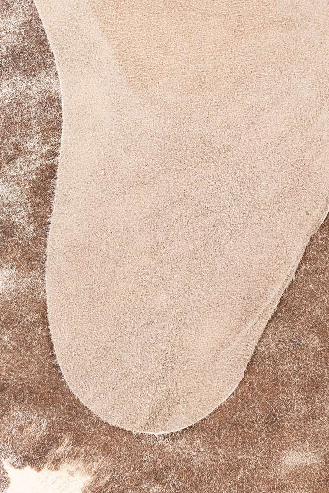 5' 8 x 6' 5 Cowhide Leather Rug