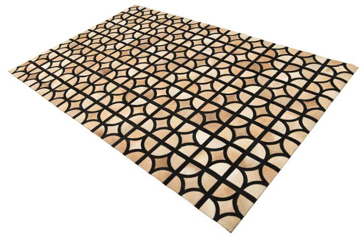 5' x 7' 9 Cowhide Rug