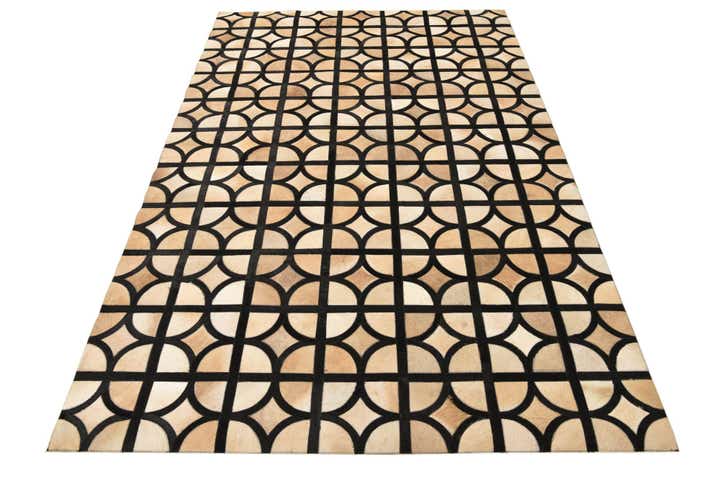 5' x 7' 9 Cowhide Rug