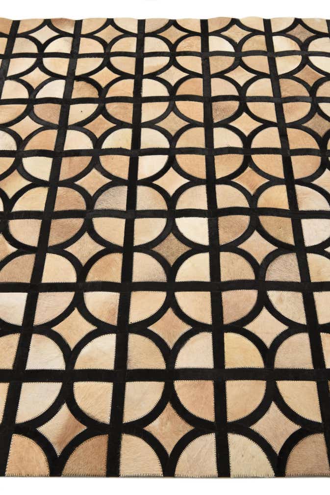 5' x 7' 9 Cowhide Rug