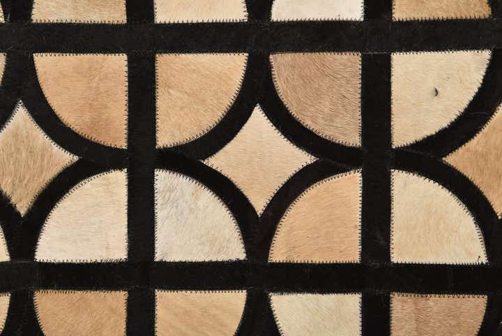 5' x 7' 9 Cowhide Rug