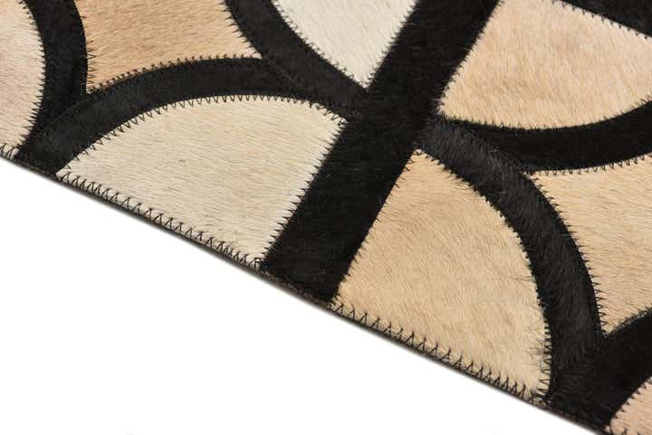 5' x 8' Cowhide Rug