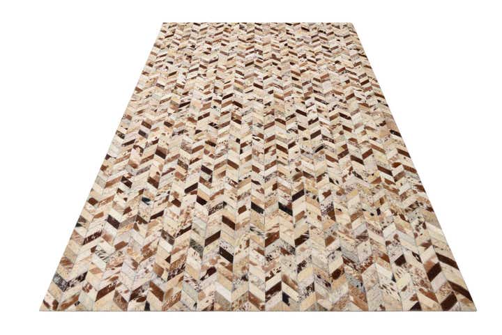 5' 1 x 8' Cowhide Rug