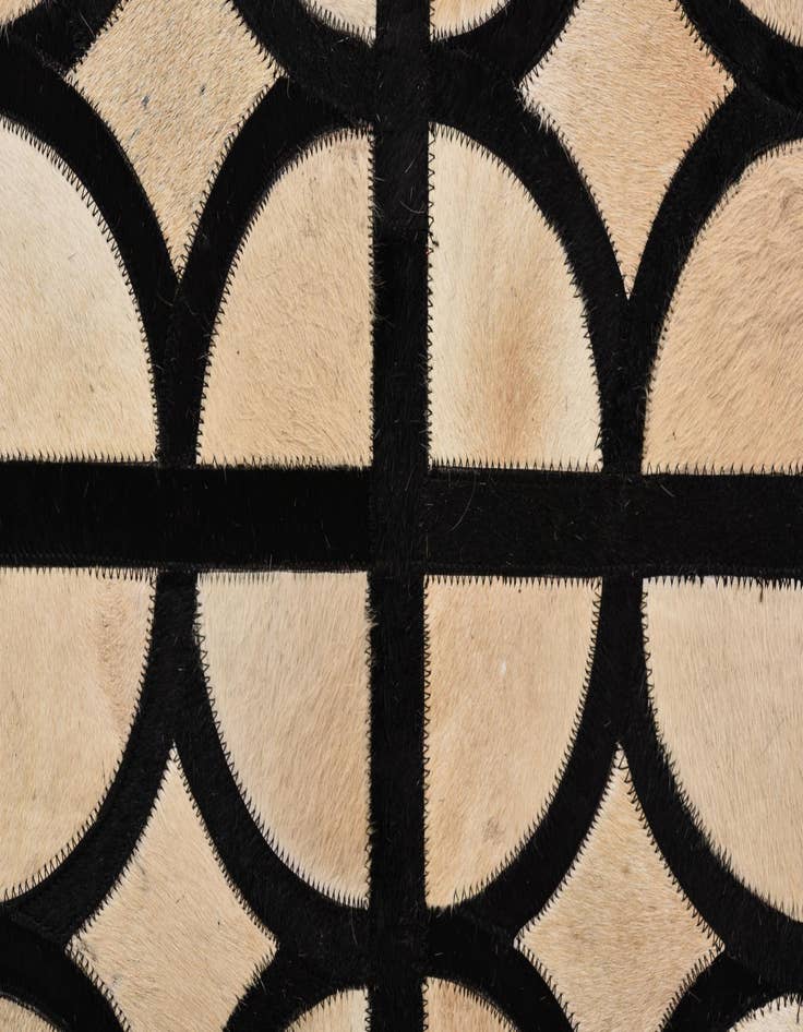 Detail image of 5' x 7' 10 Cowhide Rug