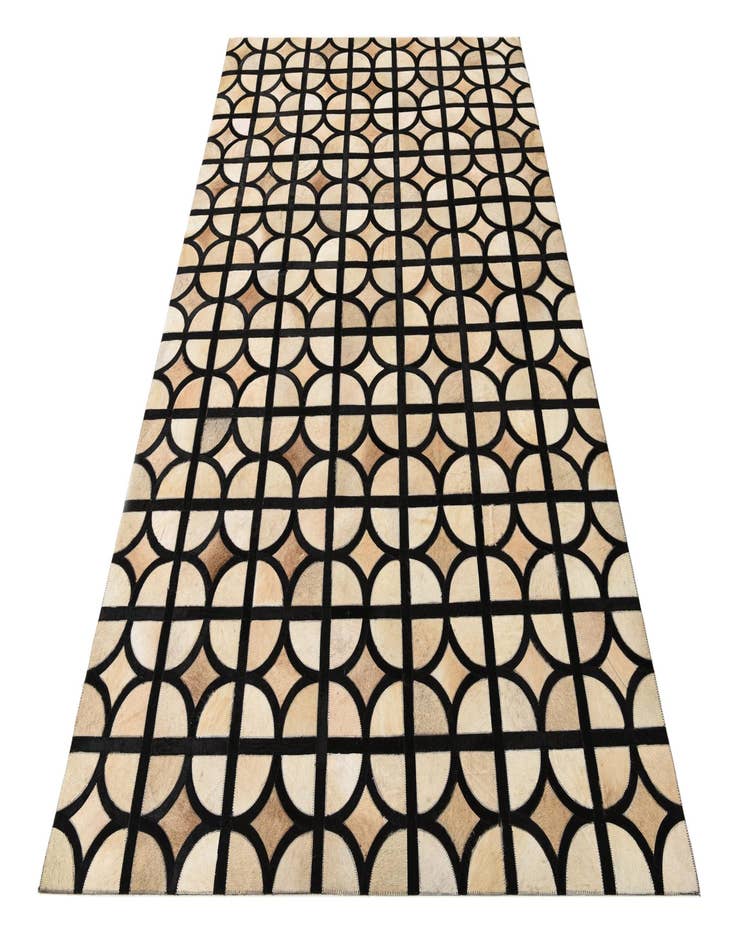 Detail image of 5' x 7' 10 Cowhide Rug