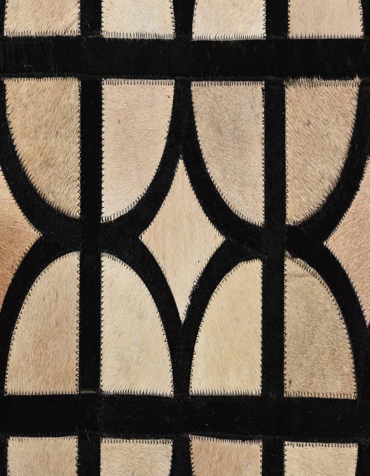 Detail image of 5' x 7' 10 Cowhide Rug