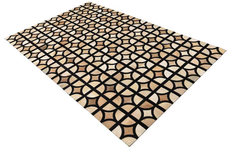 Detail image of 5' x 7' 10 Cowhide Rug