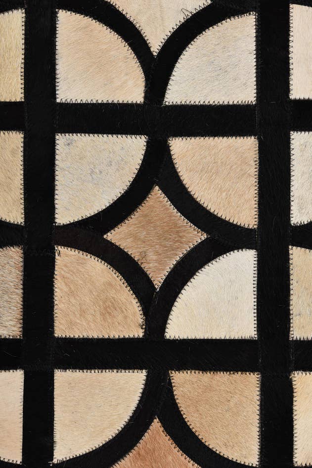 Detail image of 5' x 7' 10 Cowhide Rug