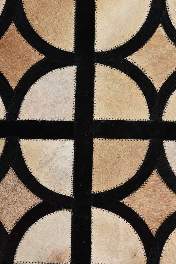 5' x 7' 10 Cowhide Rug