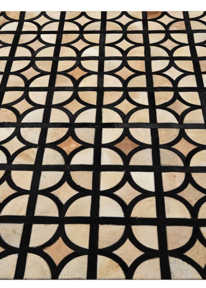 5' 1 x 8' Cowhide Rug