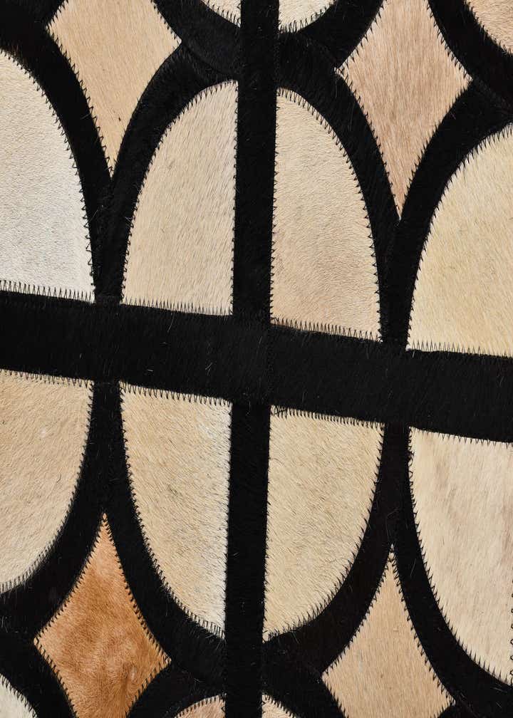 5' 1 x 8' Cowhide Rug