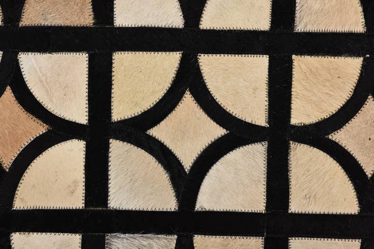 Detail image of 5' x 7' 10 Cowhide Rug