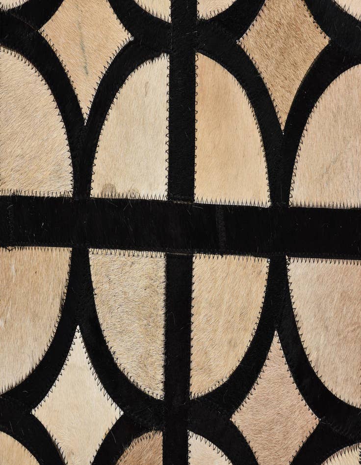Detail image of 5' x 7' 10 Cowhide Rug