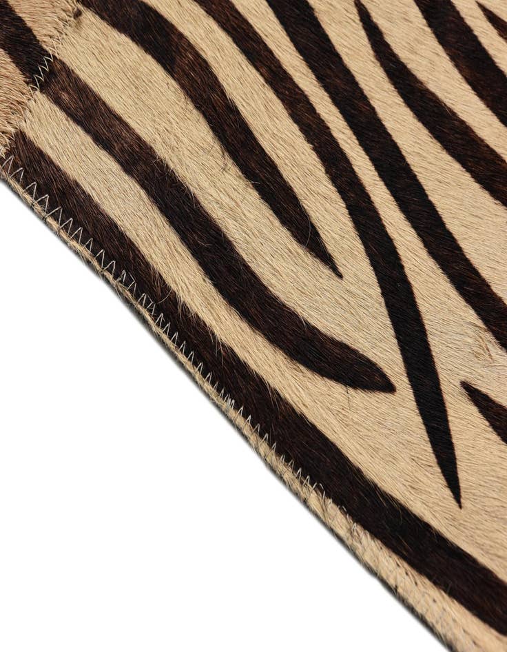 Detail image of 5' 6 x 7' 9 Cowhide Rug