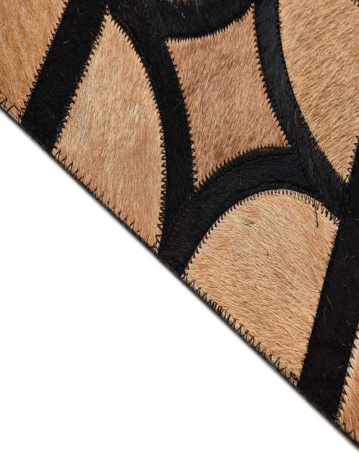 Detail image of 5' x 7' 10 Cowhide Rug