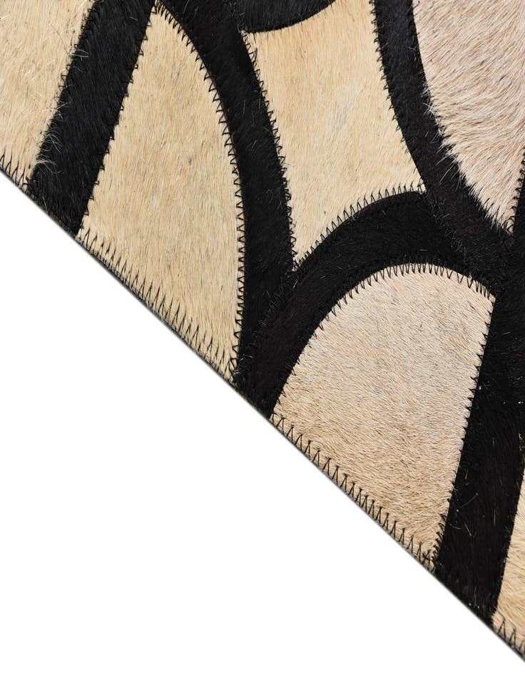 Detail image of 5' x 7' 10 Cowhide Rug