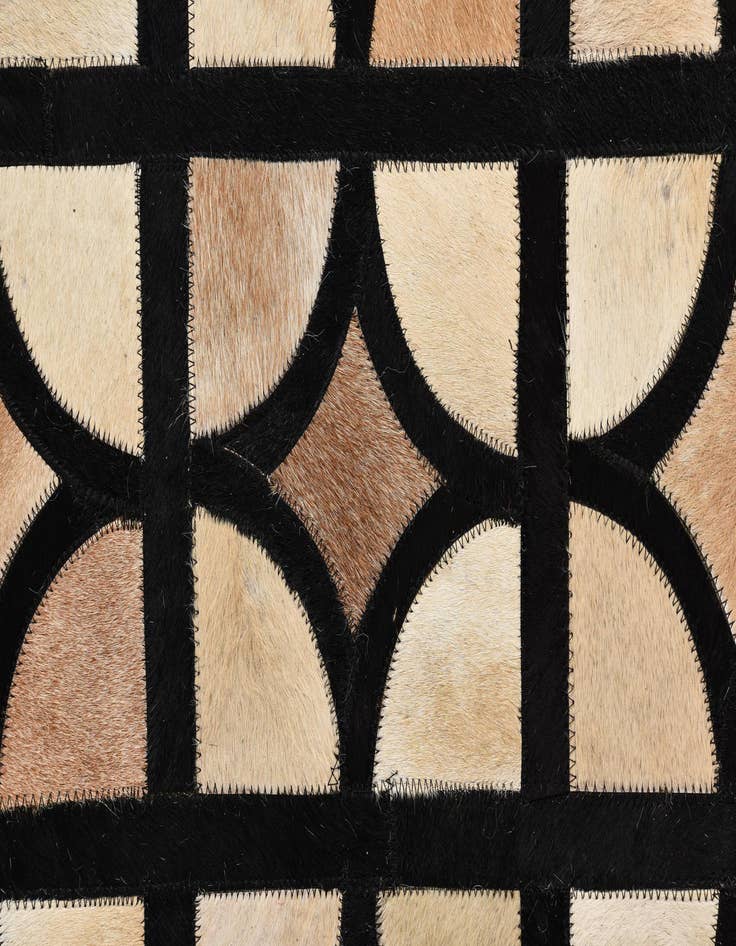 Detail image of 5' x 7' 10 Cowhide Rug