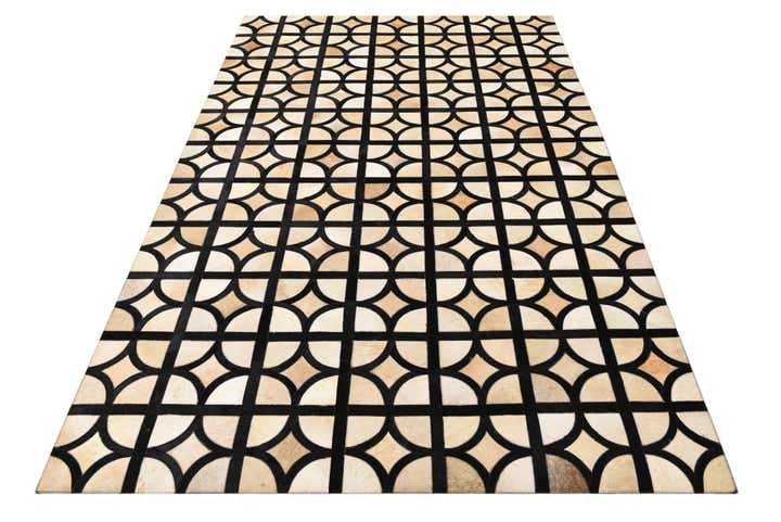 5' x 7' 10 Cowhide Rug