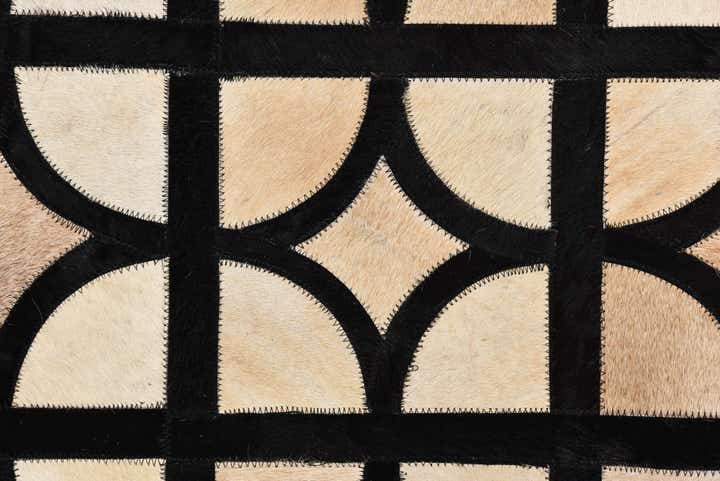 5' x 7' 10 Cowhide Rug