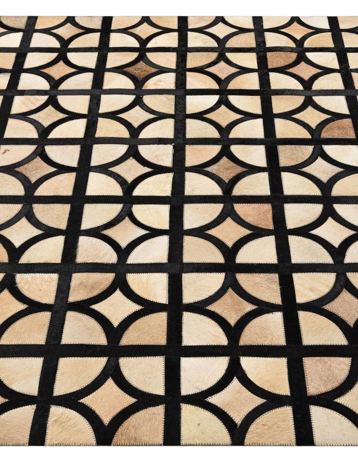 Detail image of 5' x 7' 10 Cowhide Rug