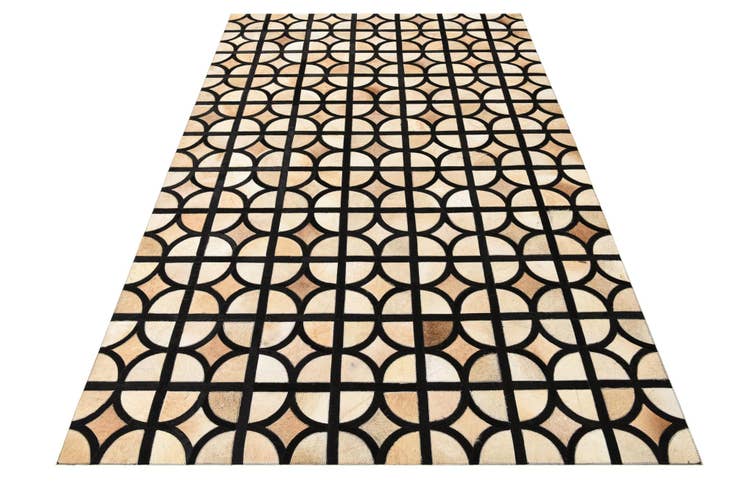 Detail image of 5' x 7' 10 Cowhide Rug