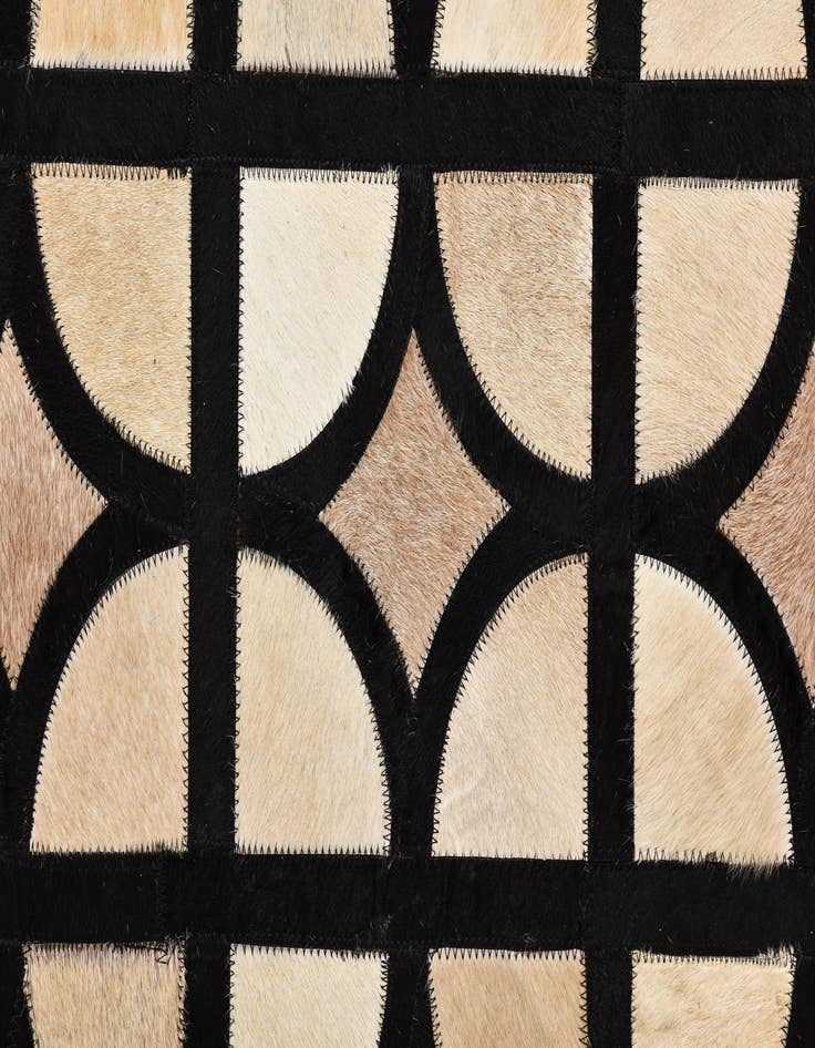 Detail image of 5' x 7' 10 Cowhide Rug