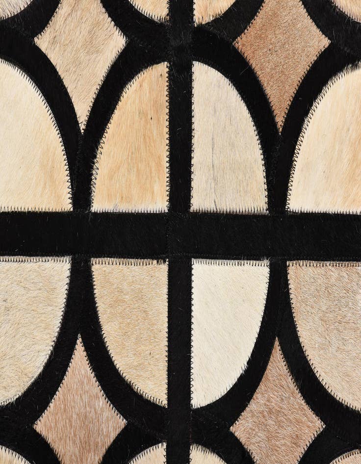 Detail image of 5' x 7' 10 Cowhide Rug