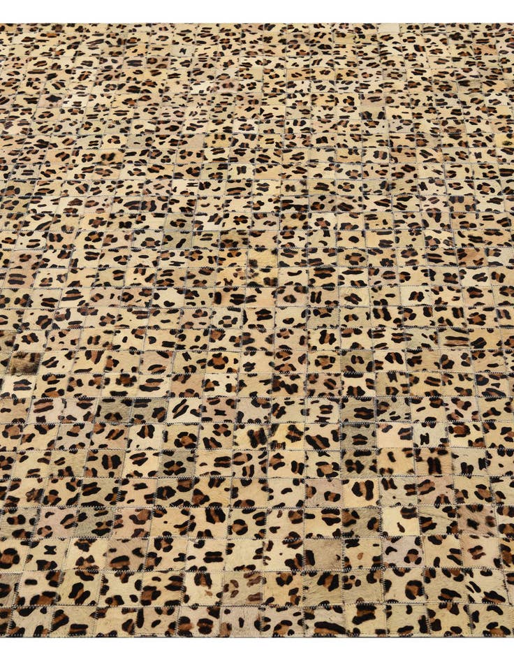 Detail image of 5' 3 x 7' 6 Cowhide Rug