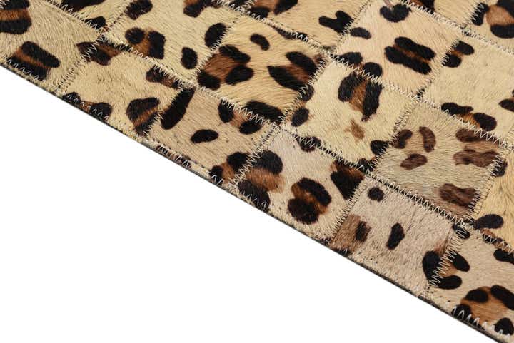5' 3 x 7' 6 Cowhide Rug