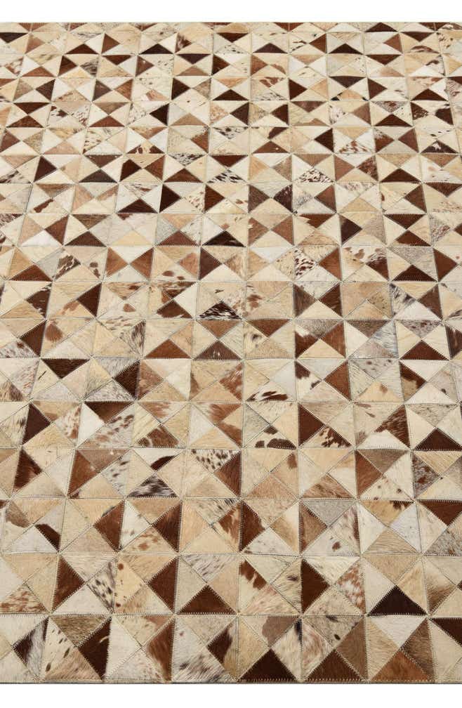 5' 4 x 7' 7 Cowhide Rug