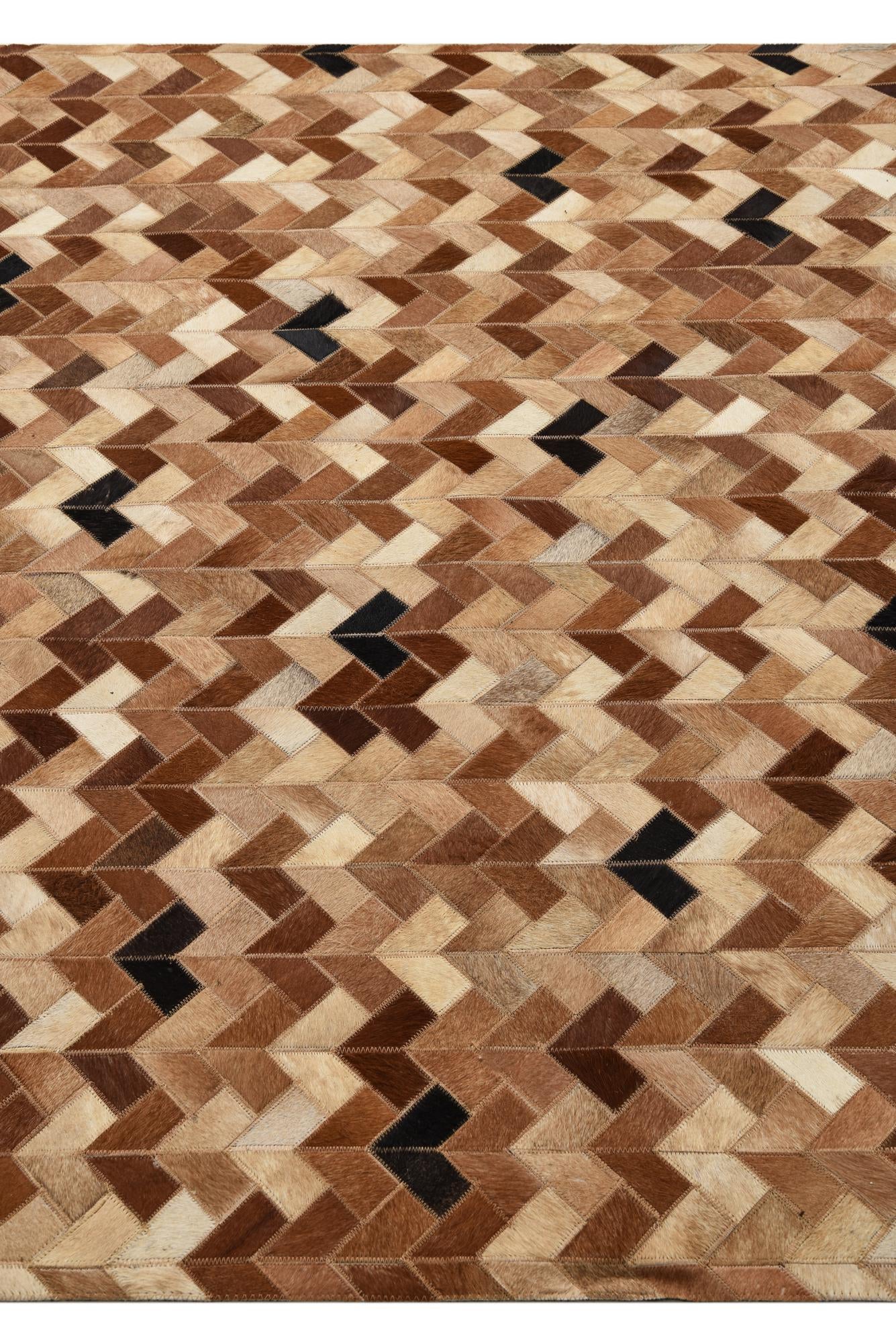 4' 7 x 6' 6 Cowhide Rug