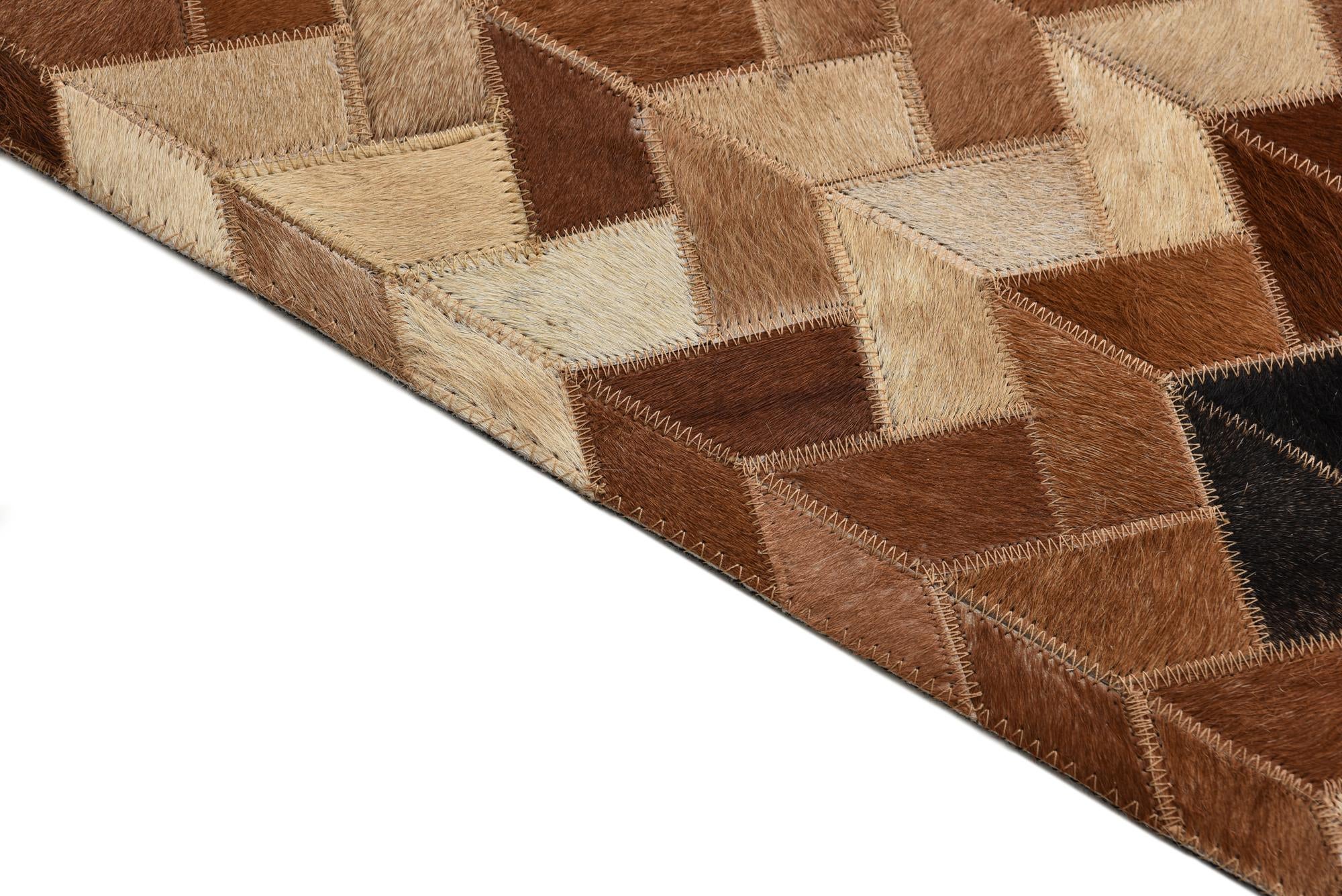 4' 7 x 6' 6 Cowhide Rug