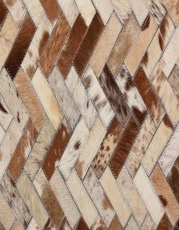 Detail image of 5' x 7' 10 Cowhide Rug