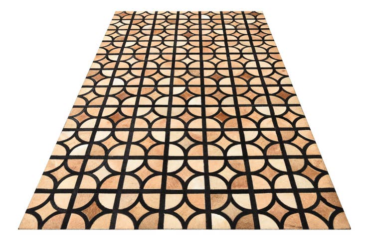 Detail image of 5' x 7' 10 Cowhide Rug