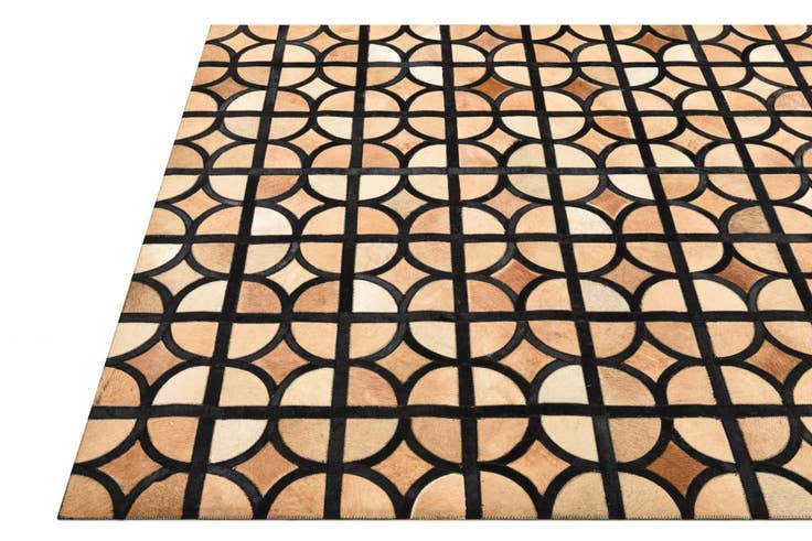 Detail image of 5' x 7' 10 Cowhide Rug