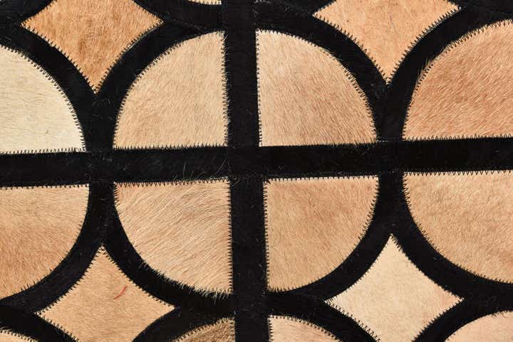 5' x 7' 10 Cowhide Rug
