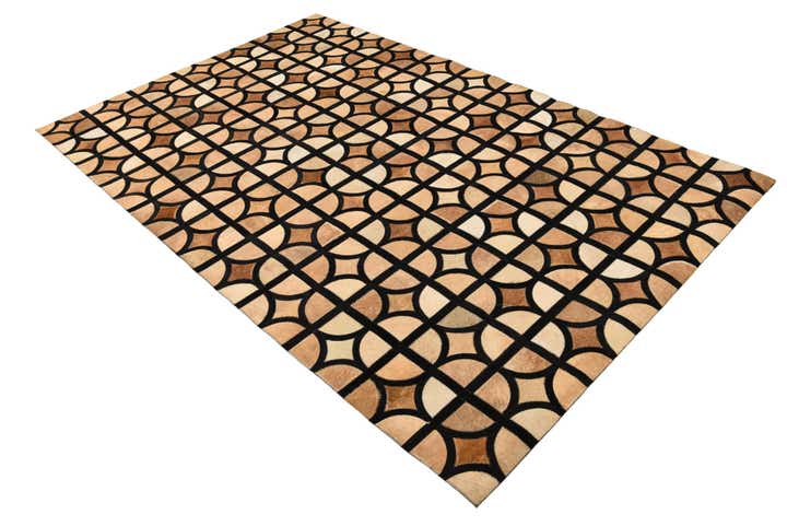 5' x 7' 9 Cowhide Rug