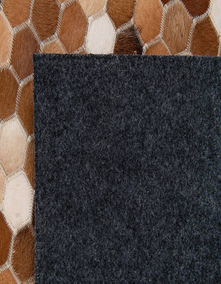 Detail image of 7' 9 x 9' 8 Cowhide Stocks Rug
