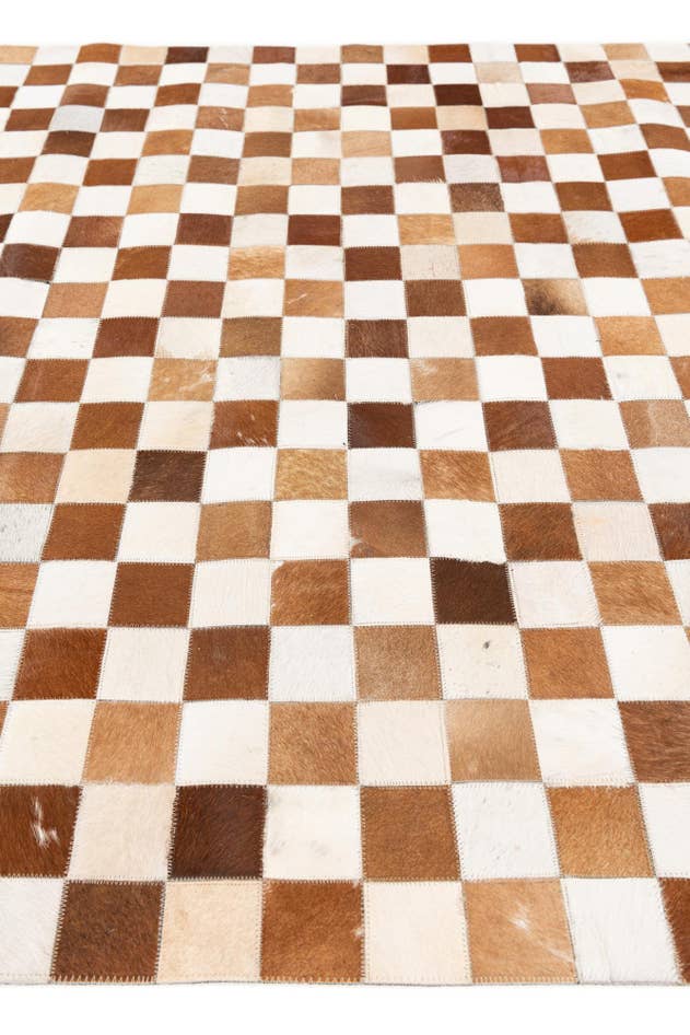 Detail image of 5' x 7' 11 Cowhide Stocks Rug