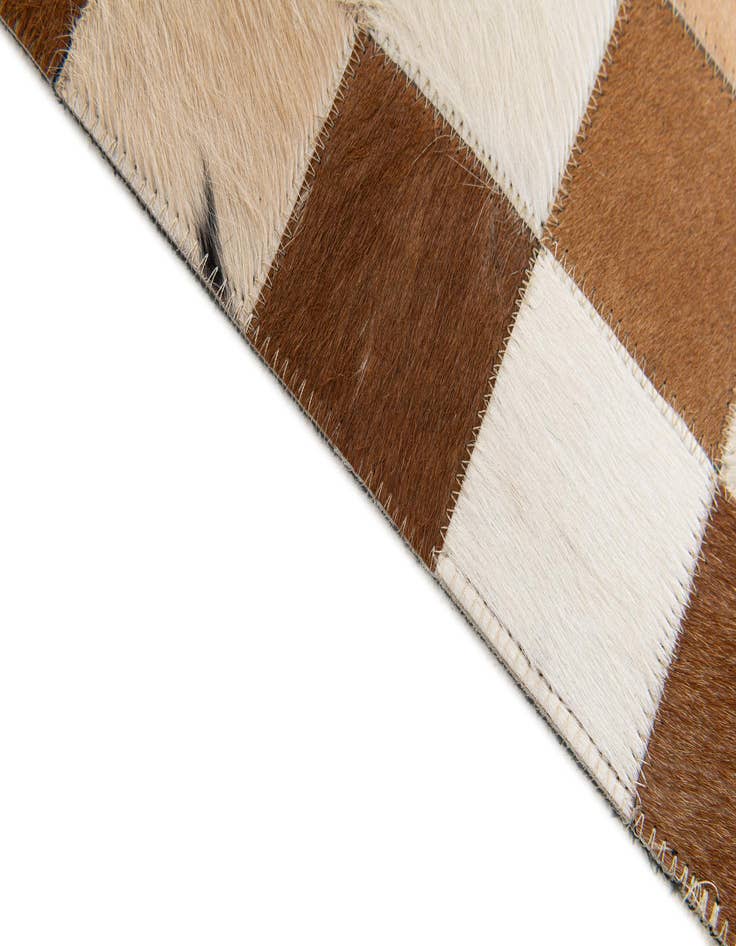 Detail image of 5' x 8' Cowhide Stocks Rug